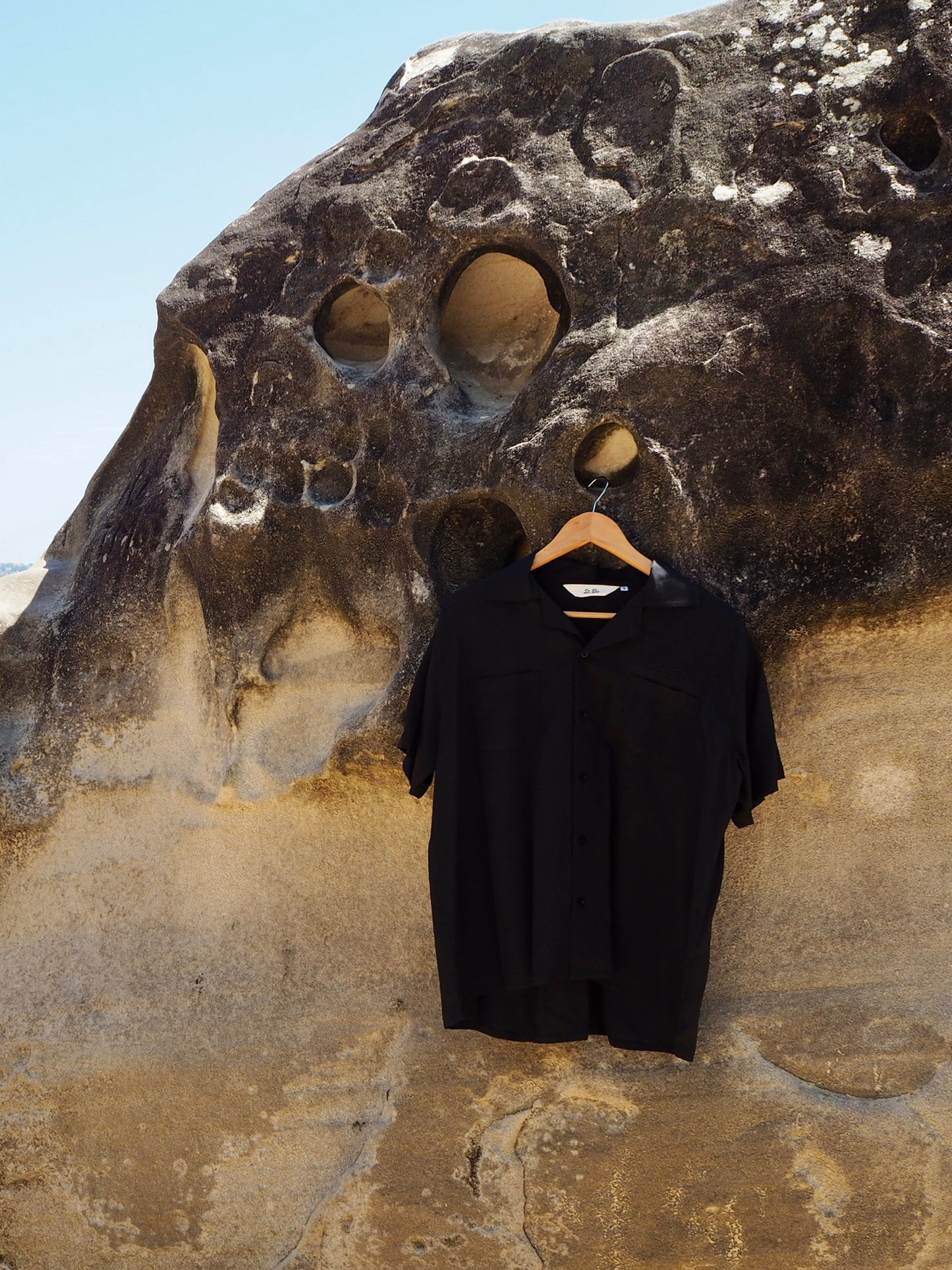 Silky Short Sleeve Shirt - Black